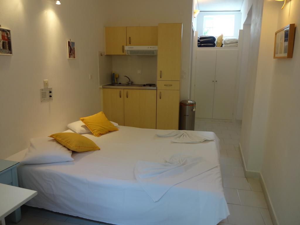 Remezzo Hotel & Studios ปีตาโกเรโย ห้อง รูปภาพ