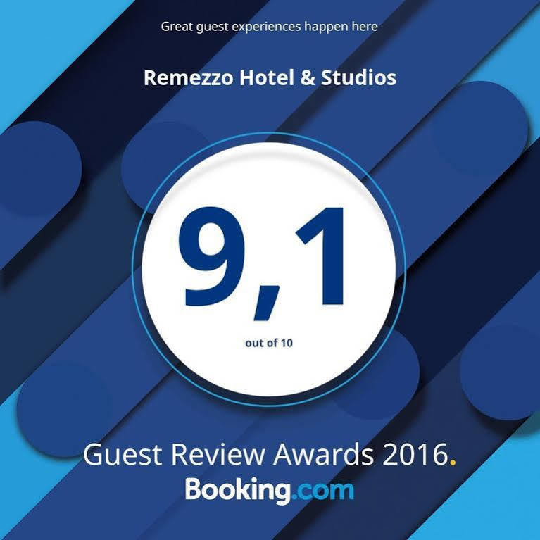 Remezzo Hotel & Studios ปีตาโกเรโย ภายนอก รูปภาพ